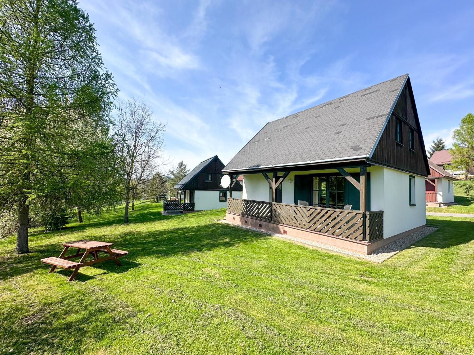 Villa Čtyřicítka na Šťastném kopci Černý Dŭl Esterno foto